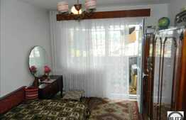 Vanzare apartament cu 3 camere, decomandat, zona OMV