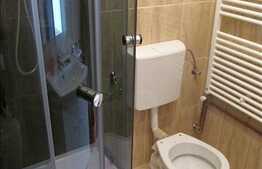 2 camere de vanzare, 70 mp utili, decomandat, loc parcare, zona Kaufland!