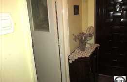 De vanzare 2 camere, decomandat, 50 mp utili, zona Hotel Royal!