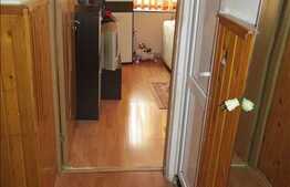 De vanzare 2 camere, decomandat, 52 mp, boxa la subsol, zona Piata Marasti!