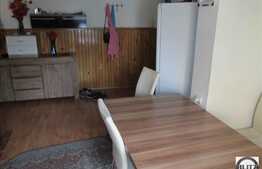 De vanzare 2 camere, decomandat, 52 mp, boxa la subsol, zona Piata Marasti!