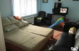 De vanzare 2 camere, decomandat, 52 mp, boxa la subsol, zona Piata Marasti!