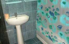 Inchiriere apartament cu 2 camere, 40 mp + loc de parcare