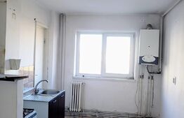Apartament de 3 camere decomandate, luminos, zona Primaverii