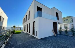 Casa 4 camere, 130 mp, curte individuala de 310 mp, Voronet