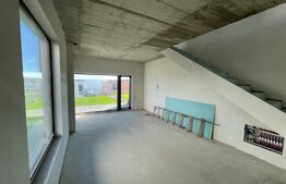 Casa 4 camere, 130 mp, curte individuala de 310 mp, Voronet