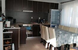 Apartament unicat, 5 camere, 2 bai, scara interioara, zona Teilor
