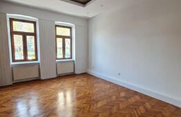 Apartament 4 camere, ideal pentru spatiu de birou, boxa, posibiliatate de mansardare, Piata Avram Iancu