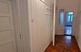 Apartament 4 camere, ideal pentru spatiu de birou, boxa, posibiliatate de mansardare, Piata Avram Iancu