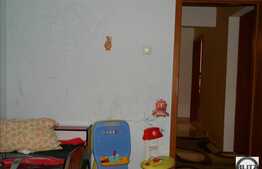 Vanzare 4 camere, 75 mp utili, zona Pasteur, boxa, loc parcare si garaj inclus