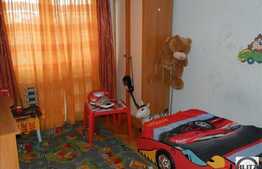 Vanzare 4 camere, 75 mp utili, zona Pasteur, boxa, loc parcare si garaj inclus