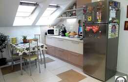 Vanzare apartament 3 camere, 83 mp utili, zona Fagului, cu parcare, A.C!