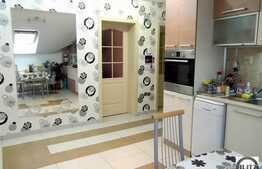 Vanzare apartament 3 camere, 83 mp utili, zona Fagului, cu parcare, A.C!