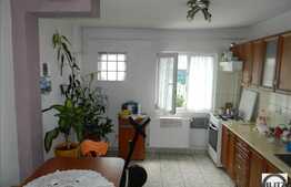 3 camere de vanzare, decomandat, 64 mp utili, 3 balcoane, zona Kaufland, boxa