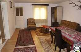 Inchiriere 4 camere, 88 mp utili, zona strazii Republicii, in imobil tip casa