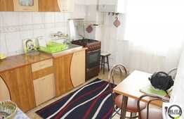 Inchiriere 4 camere, 88 mp utili, zona strazii Republicii, in imobil tip casa