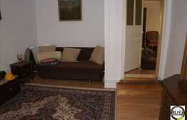 Inchiriere 4 camere, 88 mp utili, zona strazii Republicii, in imobil tip casa