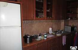 Inchiriere 4 camere, 88 mp utili, zona strazii Republicii, in imobil tip casa