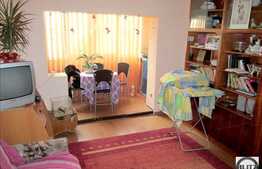 Apartament 4 camere, decomandat! Loc parcare si 2 boxe la subsol, zona Kaufland