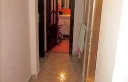 Apartament 4 camere, decomandat! Loc parcare si 2 boxe la subsol, zona Kaufland