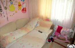 Apartament 4 camere, decomandat! Loc parcare si 2 boxe la subsol, zona Kaufland