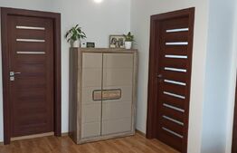 Apartament cochet 3 camere, 60 mp , Sesul de Sus , loc de parcare inclus in pret