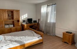 Casa 5 camere, 360 mp, teren 1273 mp, zona parcului Poligon