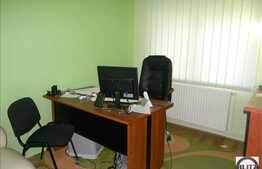 Vanzare 3 camere, zona Spitalului de Recuperare, loc parcare, boxa la subsol