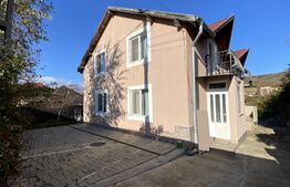 Casa unifamiliala compusa din 2 corpuri, 6 camere, 500 mp teren, Chinteni