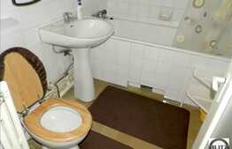 Vanzare apartament 3 camere zona Pasteur. Loc de parcare si boxa incluse!