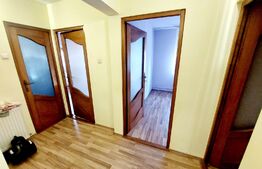 Apartament 3 camere, decomandat, 66mp, boxa, zona Gilau 