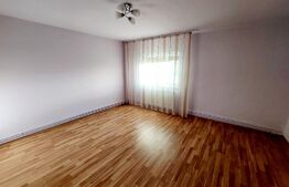 Apartament 3 camere, decomandat, 66mp, boxa, zona Gilau 