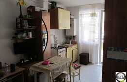 Vanzare 1 camera, 32 mp utili, decomandat, zona strazii Eroilor!