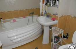 Vanzare apartament 35 mp utili plus 6 mp, zona Eremia Grigorescu, aprcare cu CF