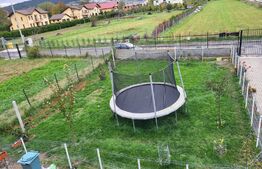 Duplex mobilat si utilat, 136 mp, 343 mp, panouri fotovoltaice, teren in zona Tineretului 