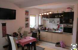 De vanzare 3 camere, cu loc de parcare, zona Polus Center!