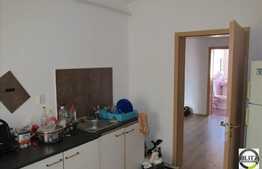 Mansarda cu 129 mp, 4 camere, loc de parcare, zona strazii Eroilor!