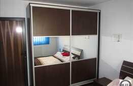 De vanzare 2 camere, 55 mp, decomandat, loc de parcare, zona Florilor!