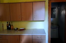 Casa curte comuna, 35 mp utili, zona Semicentrala