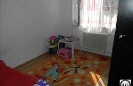 Vanzare 2 camere, 34 mp, etaj intermediar, zona Casa Piratilor!