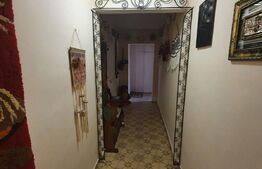 Apartament 4 camere, decomandat, 80 mp, zona Parang