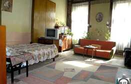 2 camere 86 mp, cu boxa de 18 mp in zona Piata Unirii