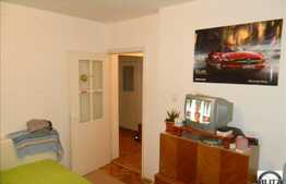 Apartament cu 3 camere, decomandat, 64 mp, zona strazii Aurel Vlaicu