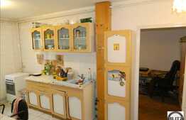 Apartament cu 3 camere, decomandat, 64 mp, zona strazii Aurel Vlaicu