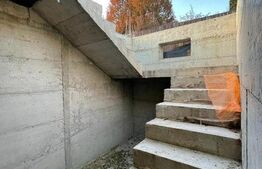 Teren intravilan 950 mp, utilitati si fundatie turnata, Harman