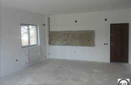 4 camere decomandate, 100 mp utili, terasa, loc parcare, orientare sudica!