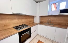 Casa de 3 camere, 90 mp, parcare, zona Piata 14 Iulie