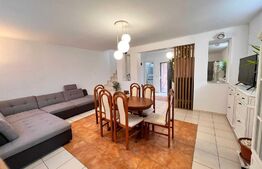 Casa de 3 camere, 90 mp, parcare, zona Piata 14 Iulie