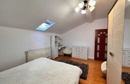 Casa de 3 camere, 90 mp, parcare, zona Piata 14 Iulie