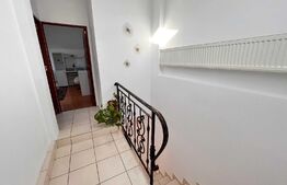 Casa de 3 camere, 90 mp, parcare, zona Piata 14 Iulie